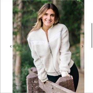 Zyia White Flying V Fleece Jacket Sz XS‎